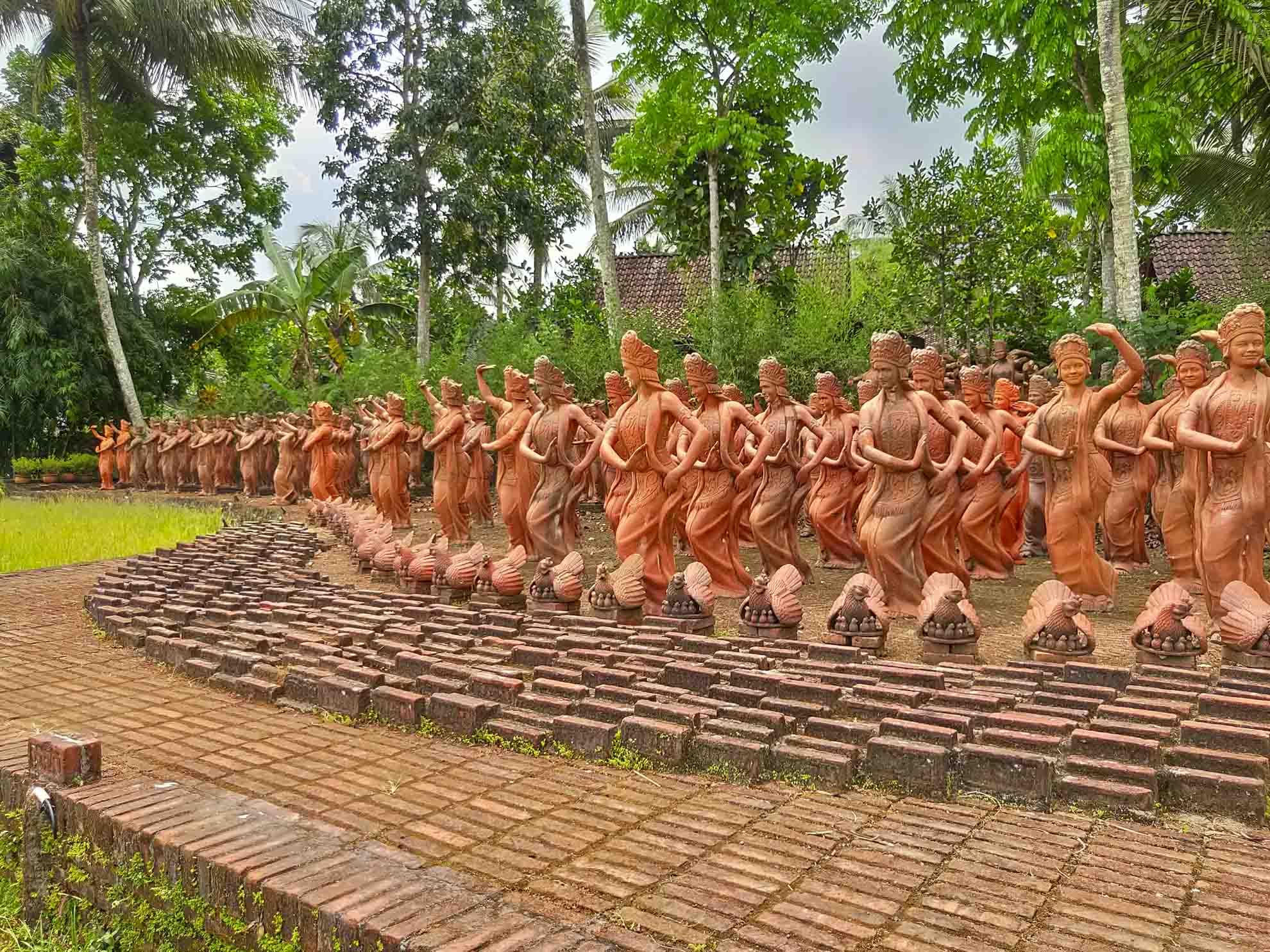 Taman Gandrung Terakota